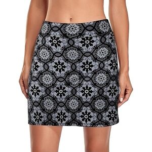 Ekouaer Athletic Black and Gray Patterned Mini Skirt